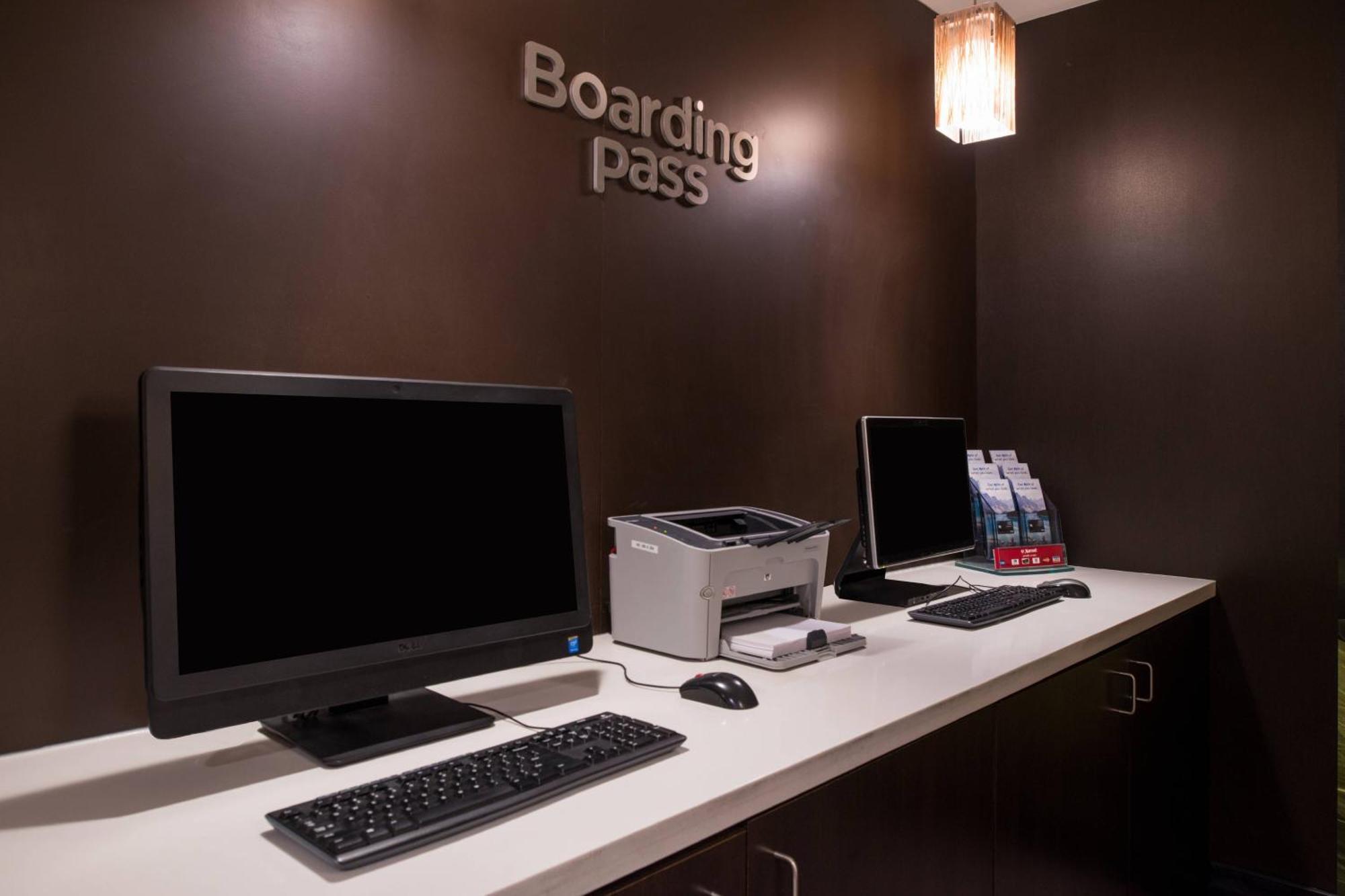 Courtyard By Marriott Victorville Hesperia Exterior foto